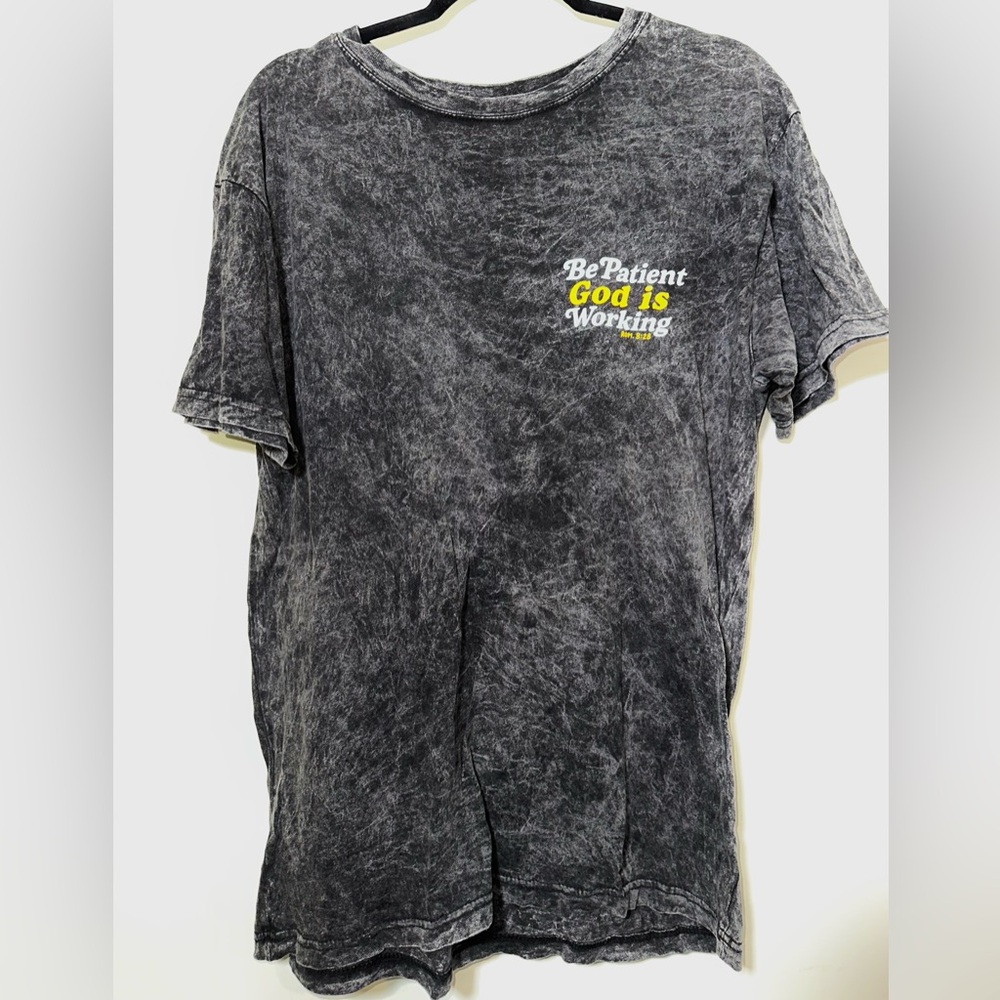 NWT BRISCO Be Patient Tee‎ - large
